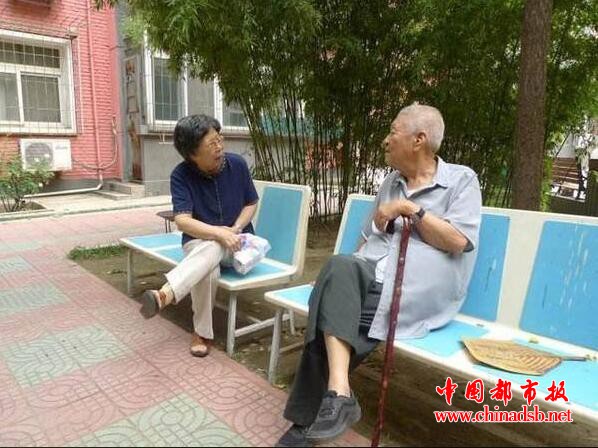 导演严寄洲逝世