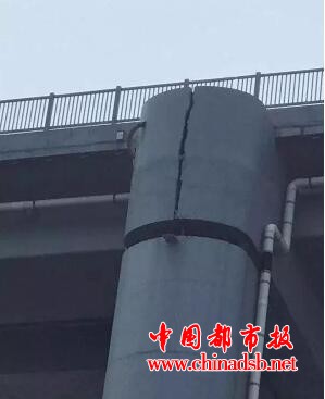 网曝跨海大桥裂缝,大连官方回应正常伸缩缝?